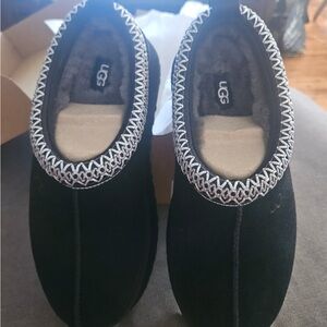 AMAZING Find! UGG Tasman ll Slipper